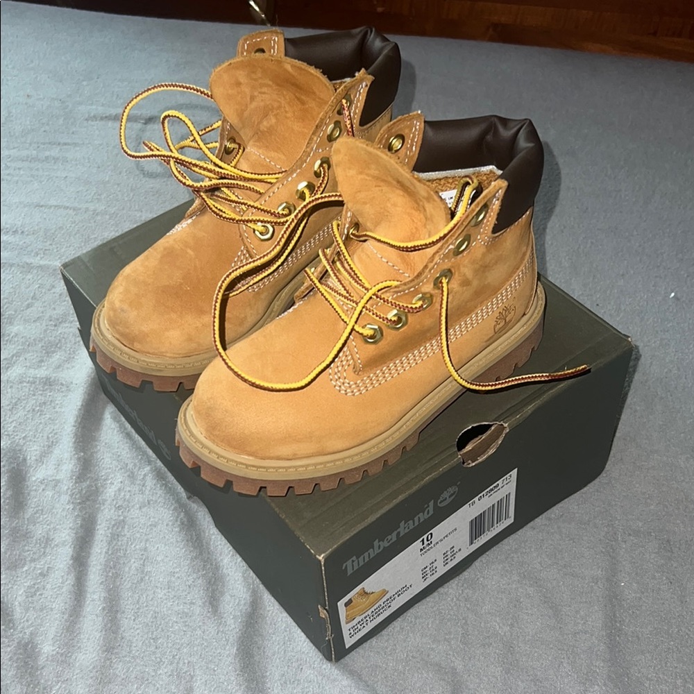 (GENTLY USED) TODDLER TIMBERLANDS